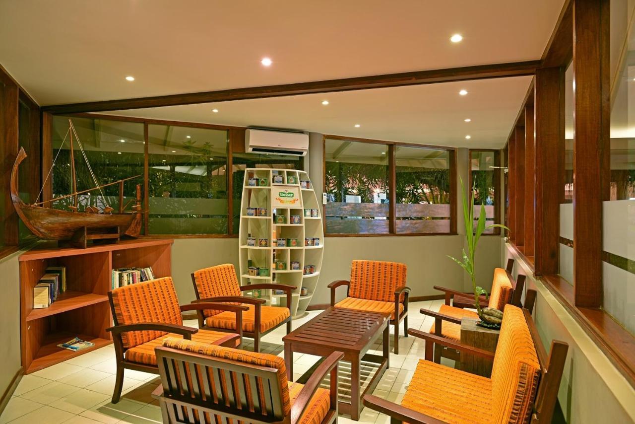 Adaaran Prestige Ocean Villas Huraa Exterior foto